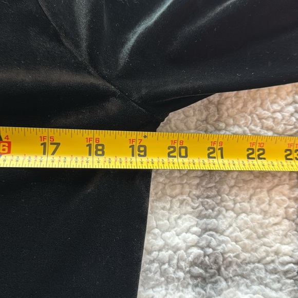 Talbots Black Velvet Cowl Neck Top Womens MP Dark Feminine Holiday Party Classy - Picture 10 of 11